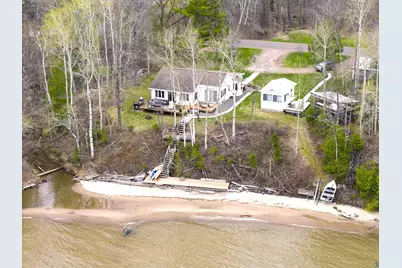 4107 Lake Park Rd, Ashland, WI 54806 - Photo 1