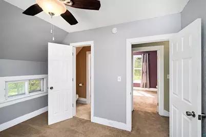 711 N 44th Ave E, Duluth, MN 55804 - Photo 9