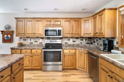 3935 Fountain Gate Dr, Duluth, MN 55811 - Photo 3