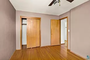 2627 W 15th St, Duluth, MN 55806 - Photo 11