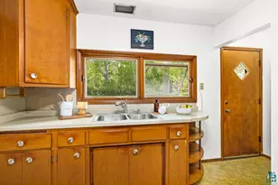 2627 W 15th St, Duluth, MN 55806 - Photo 7