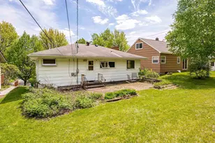 2627 W 15th St, Duluth, MN 55806 - Photo 17