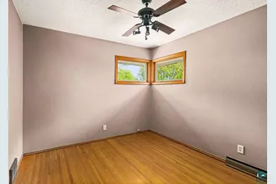 2627 W 15th St, Duluth, MN 55806 - Photo 9