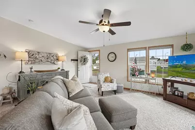 16 Magnolia Dr, Duluth, MN 55810 - Photo 9