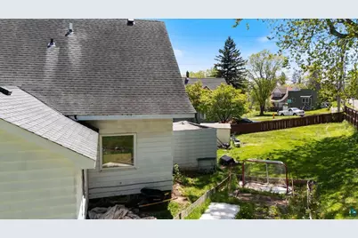 5911 Elinor St, Duluth, MN 55807 - Photo 17