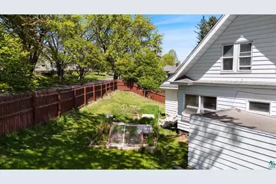 5911 Elinor St, Duluth, MN 55807 - Photo 13