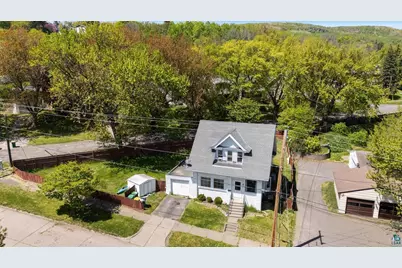 5911 Elinor St, Duluth, MN 55807 - Photo 3