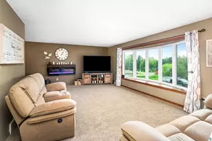 2401 W 23rd St, Duluth, MN 55811 - Photo 7