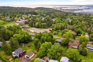 2401 W 23rd St, Duluth, MN 55811 - Photo 57