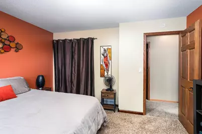 2401 W 23rd St, Duluth, MN 55811 - Photo 19