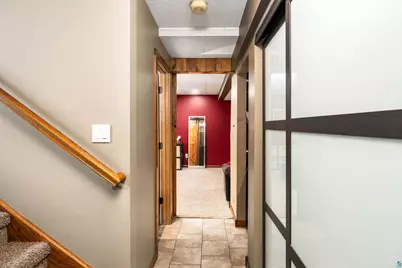 2401 W 23rd St, Duluth, MN 55811 - Photo 27