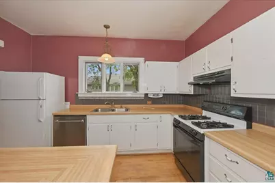 612 Carlton Ave, Cloquet, MN 55720 - Photo 7