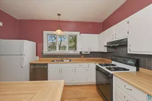 612 Carlton Ave, Cloquet, MN 55720 - Photo 7