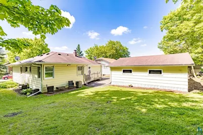 303 W Owatonna St, Duluth, MN 55803 - Photo 37