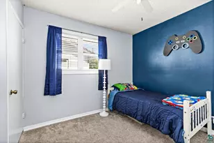303 W Owatonna St, Duluth, MN 55803 - Photo 23