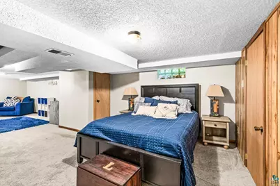 303 W Owatonna St, Duluth, MN 55803 - Photo 27