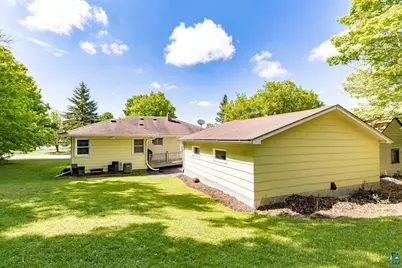 303 W Owatonna St, Duluth, MN 55803 - Photo 39