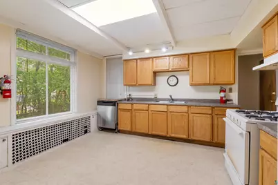 1511 E 4th St, Duluth, MN 55812 - Photo 11