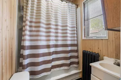1511 E 4th St, Duluth, MN 55812 - Photo 19