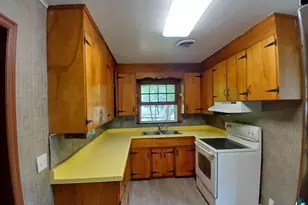216 Park Ave, Sandstone, MN 55702 - Photo 17