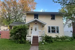302 Ave C, Cloquet, MN 55720 - Photo 1
