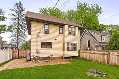 2001 E 9th St, Duluth, MN 55812 - Photo 25