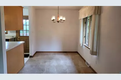 4428 Pitt St, Duluth, MN 55804 - Photo 5