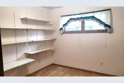 4428 Pitt St, Duluth, MN 55804 - Photo 9