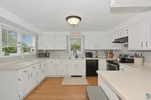2022 W 7th St, Duluth, MN 55806 - Photo 7