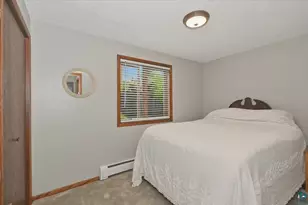 2022 W 7th St, Duluth, MN 55806 - Photo 11