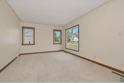 3021 Hutchinson Rd, Duluth, MN 55811 - Photo 3