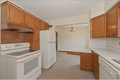 3021 Hutchinson Rd, Duluth, MN 55811 - Photo 5