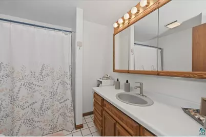 20-22 W 7th St, Duluth, MN 55806 - Photo 13