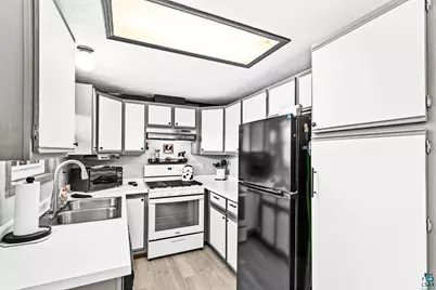 4108 Trinity Rd, Duluth, MN 55811 - Photo 7
