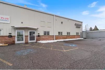 610 Ogden Ave, Superior, WI 54880 - Photo 1