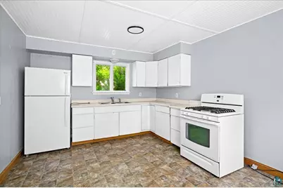 720 N 23rd Ave W, Duluth, MN 55806 - Photo 3