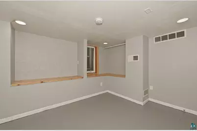 609 E 6th St, Duluth, MN 55805 - Photo 19