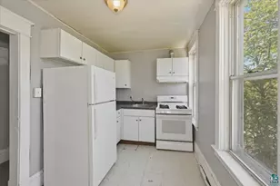 609 E 6th St, Duluth, MN 55805 - Photo 11