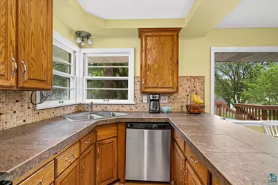 25 St. Paul Ave, Duluth, MN 55803 - Photo 5