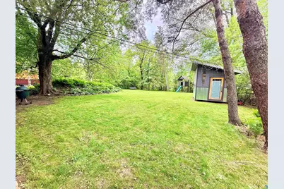 1811 Columbus Ave, Duluth, MN 55803 - Photo 11