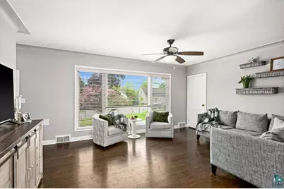 5211 Oneida St, Duluth, MN 55804 - Photo 5