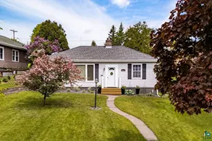 5211 Oneida St, Duluth, MN 55804 - Photo 1