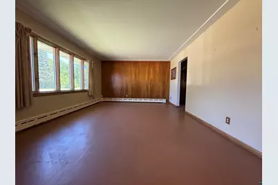 607 3rd St NE, Chisholm, MN 55719 - Photo 5