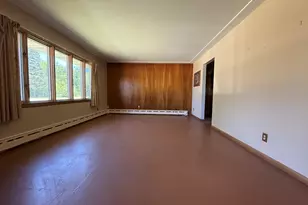607 3rd St NE, Chisholm, MN 55719 - Photo 5
