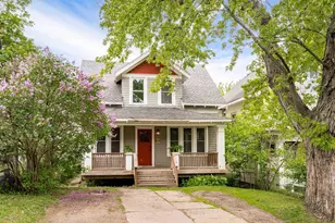 626 N 10th Ave E, Duluth, MN 55805 - Photo 1