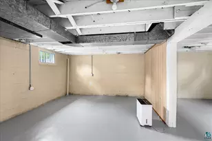 131 E Winona St, Duluth, MN 55803 - Photo 29