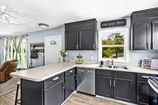 516 W Quince St, Duluth, MN 55811 - Photo 5