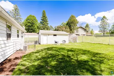 516 W Quince St, Duluth, MN 55811 - Photo 35