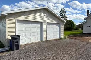 2715 E 3rd St, Superior, WI 54880 - Photo 15