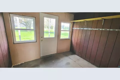 56 E 2nd St, Superior, MN 54880 - Photo 17